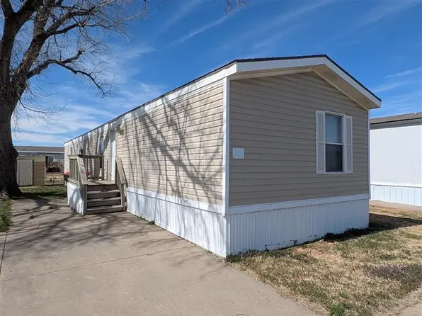 1010 Reservation Rd #D12, Hays, KS 67601