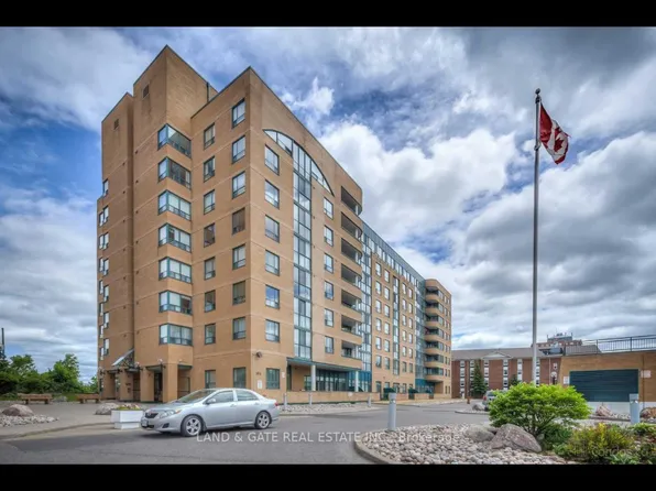 1665 Pickering Pkwy #512, Pickering, ON L1V 6L4
