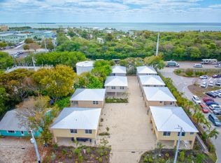 295 Gardenia St, Plantation Key, FL 33070