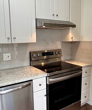 3rd image of 500 Peninsula Ave APT 11
