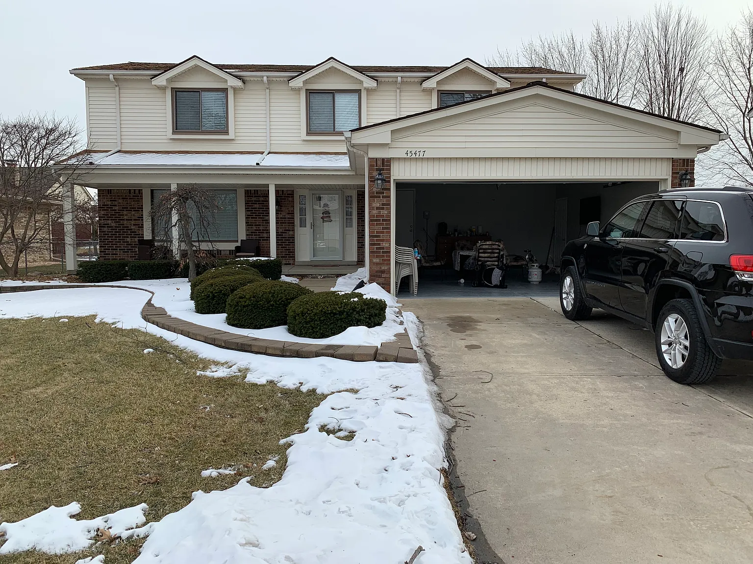 45477 Holmes Dr photo 1