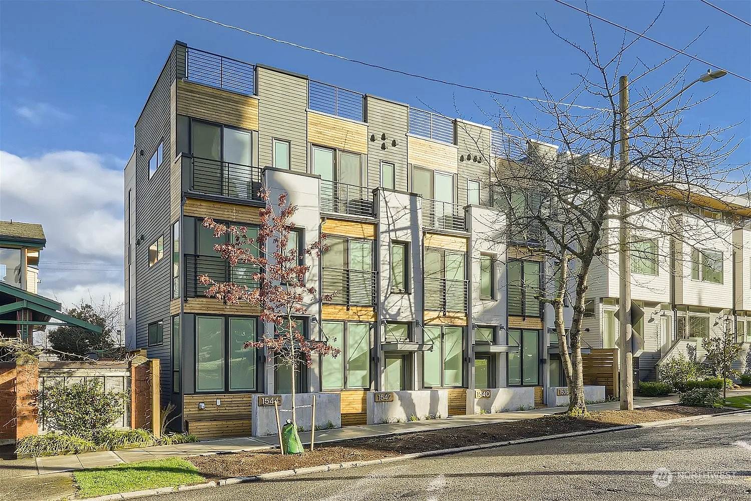 1544 15th Avenue E photo 1