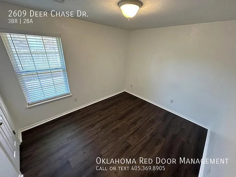 2609 Deer Chase Dr — Photo 4
