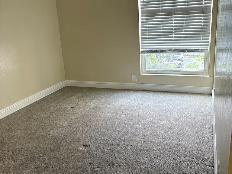 2431 Ellsworth St — Photo 50