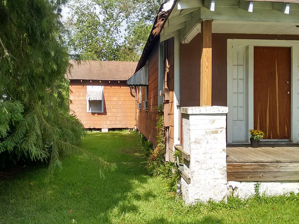 2nd image of 119 Highway Dr