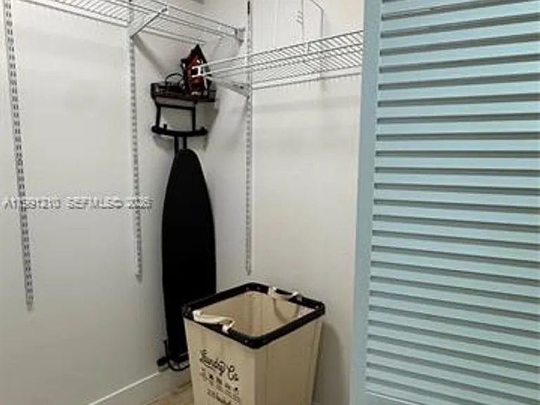 41 SE 5th St #2305 — Photo 20