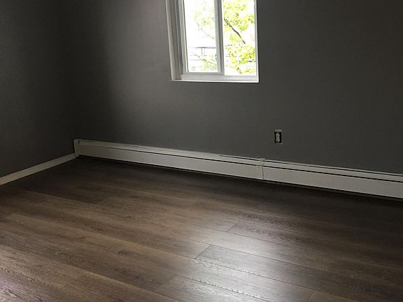 3rd image of 17749 136th Ave #2