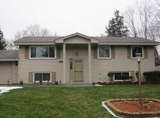 288 Mission Cir, Bloomington, MN 55420