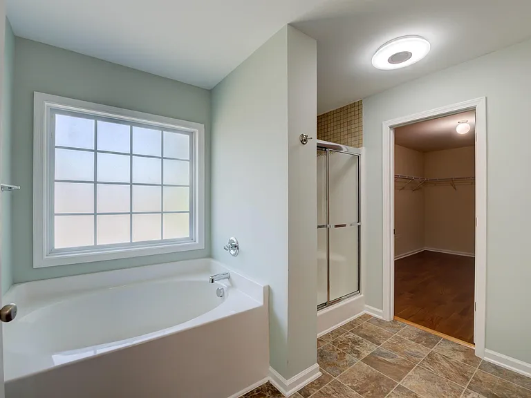 129 Herrick Ct — Photo 31