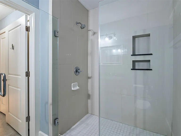 1011 Studemont St #101 — Photo 11