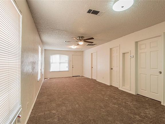 3rd image of 1335 Hubert Dr