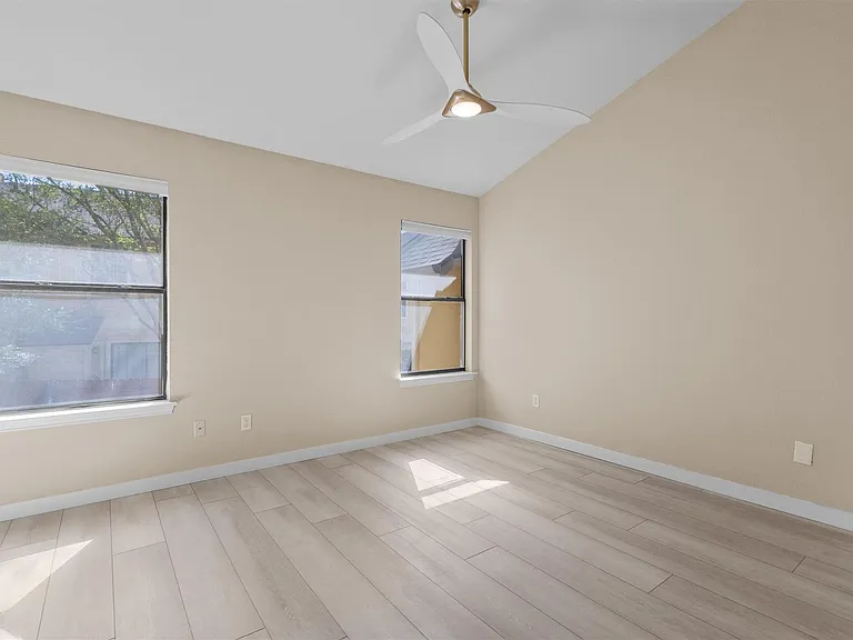 11901 Swearingen Dr #105 — Photo 13