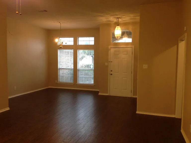 3607 Sunnypark Dr — Photo 5