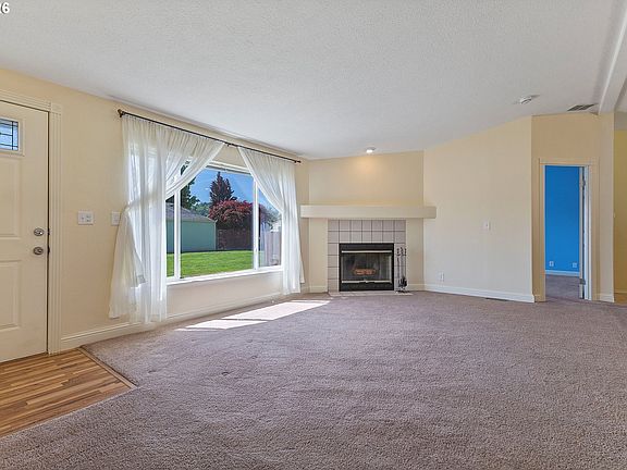 4th image of 1949 SE Palmquist Rd Unit 73