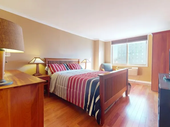 118-17 Union Turnpike image 25 of 49