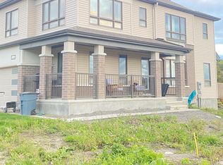 1094 Apolune St, Ottawa, ON K2J6N8