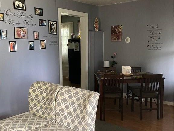 4th image of 12032 Carrington Ave