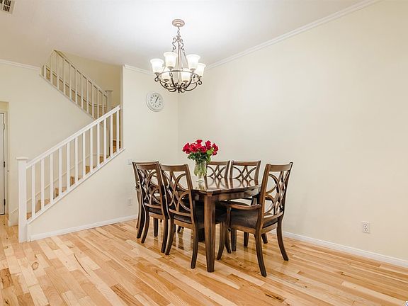 5th image of 27056 Victoria Ln Unit 117