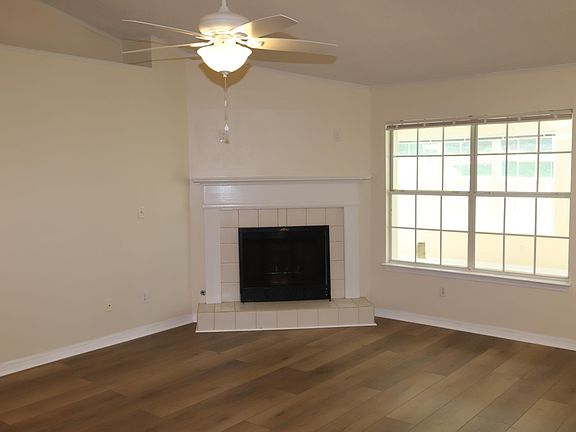 2nd image of 276 S 61st Ave