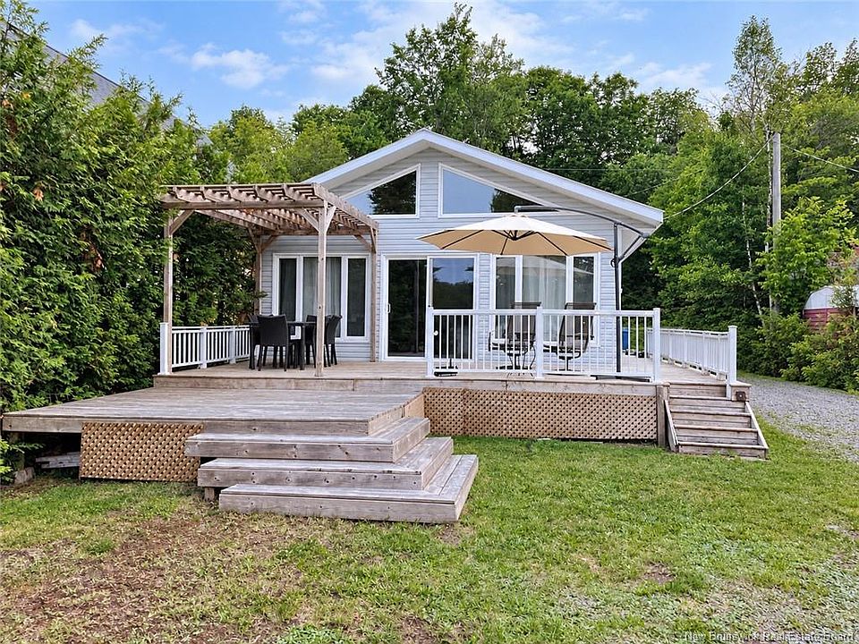 1st image of 105 Mill Rd #1