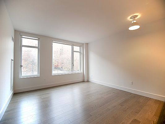 3rd image of 510 E 14th St #503