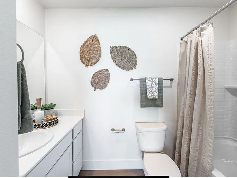 5870 Grand Row Way — Photo 8