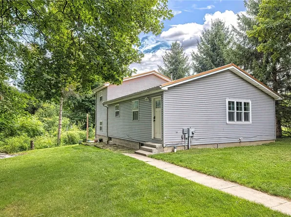 8517 Meadville Rd, Girard, PA 16417