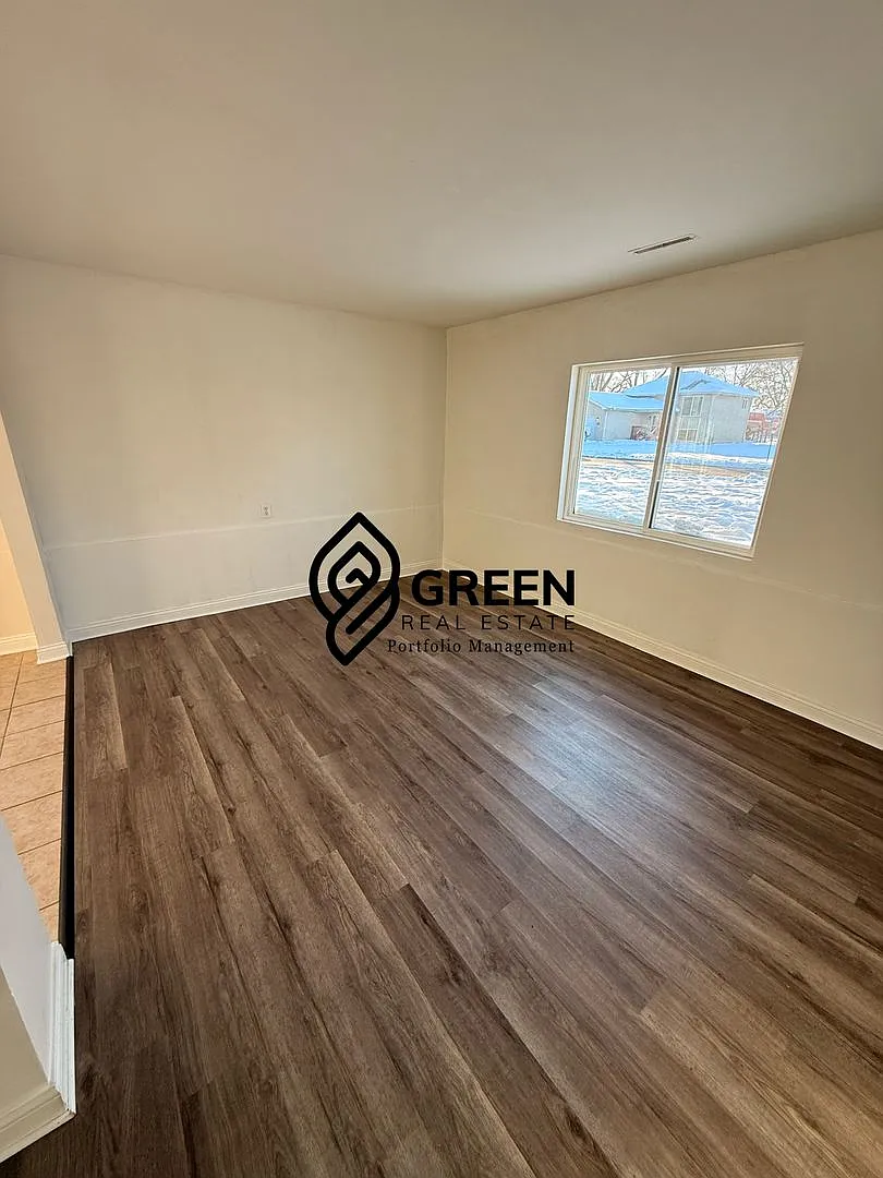Building Photo - 280 Tedmark Ct