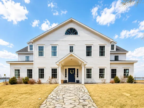 1068 Cumberland Head Rd, Plattsburgh, NY 12901