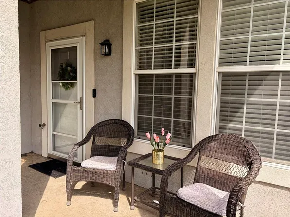 15934 S Skyview Ln, Olathe, KS 66062