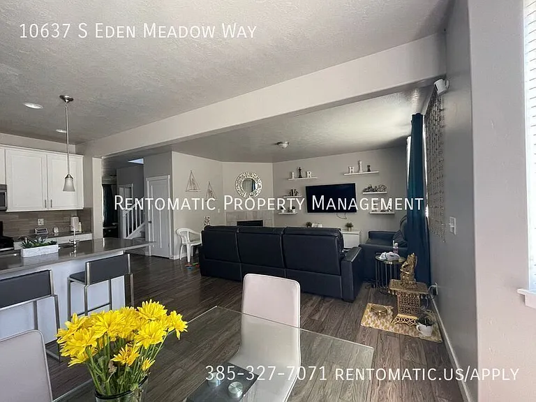 10637 S Eden Meadow Way — Photo 2