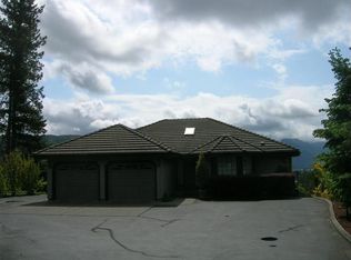 2205 NW Queens Way, Grants Pass, OR
