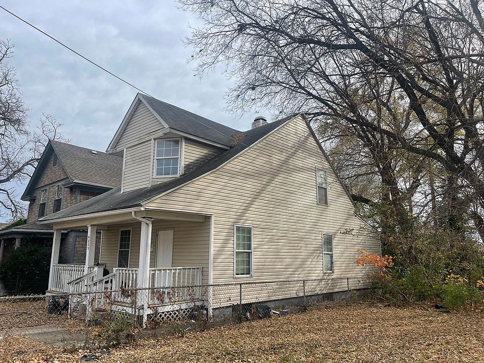 1st image of 4809 E 8th St