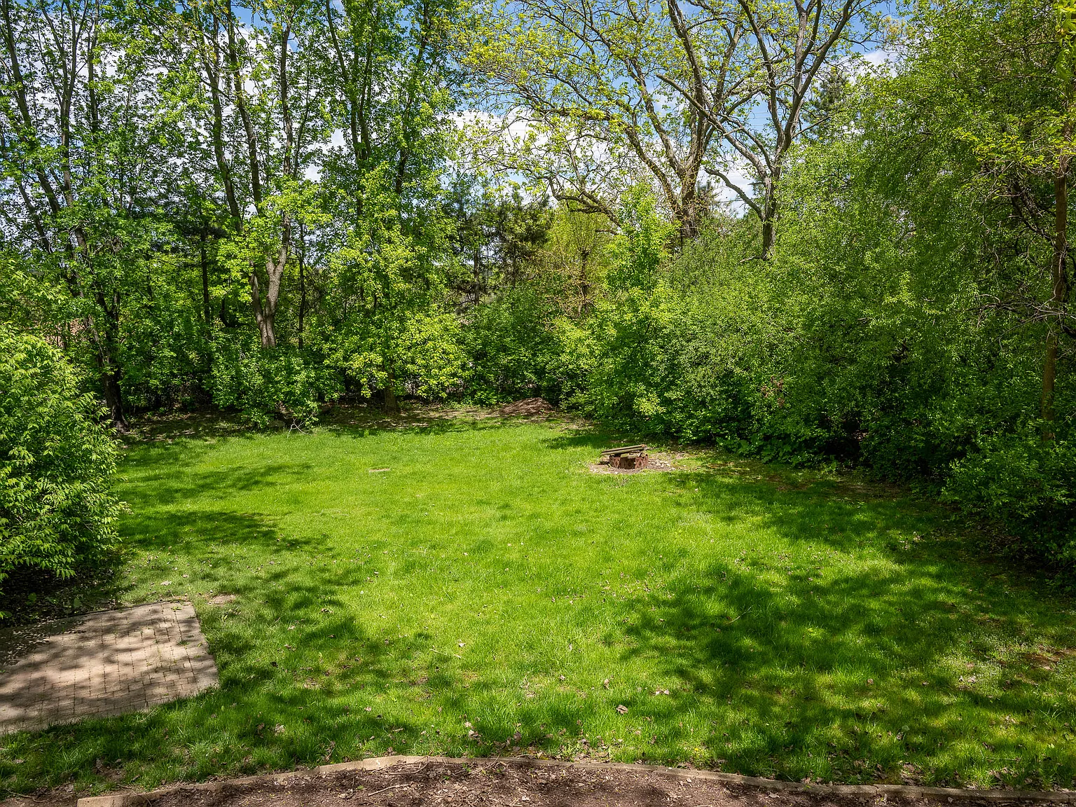 4 bed, 2800 sqft, $3,650 — Photo 3