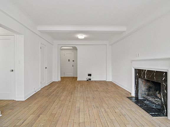 4th image of 440 W 34th St APT 9B
