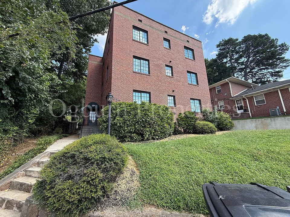 237 N Sunset Dr