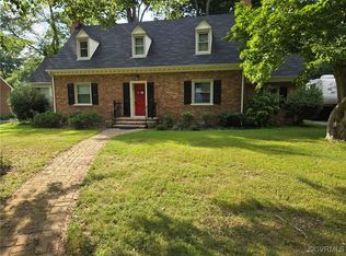 1145 Oakridge Rd, Petersburg, VA 23805