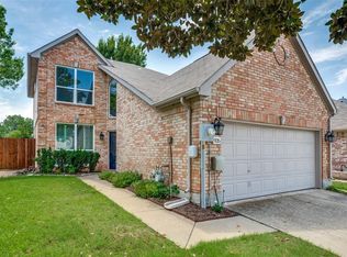 926 Winterstone Dr, Lewisville, TX 75067
