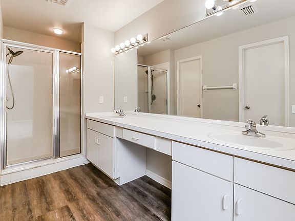 4th image of 7619 Savannah Ln