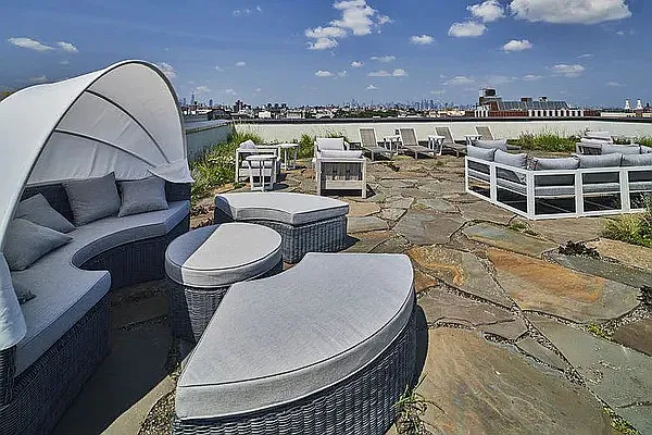 Rented by Compass | media 6