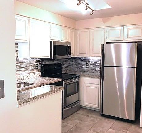 3rd image of 6220 Bentwood Trl APT 201