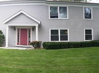 421 S Whispering Hills Dr APT 103, Naperville, IL 60540