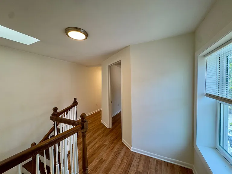 678 Melvin Dr — Photo 8