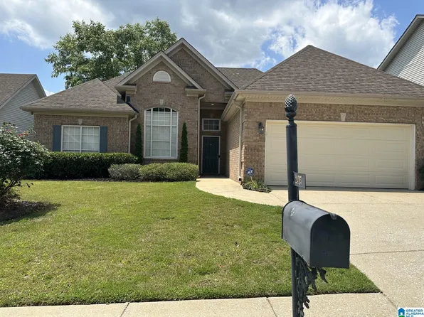 2415 Forest Lakes Ln, Sterrett, AL 35147
