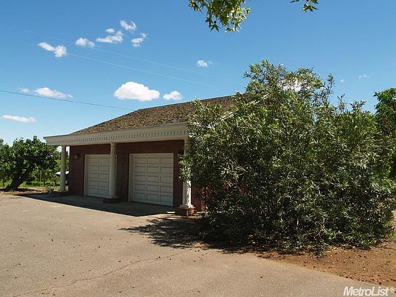 4th image of 837 Claratina Ave