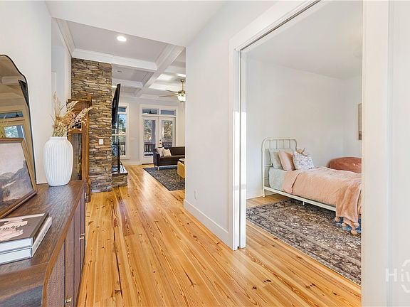 4th image of 206 Captain Cone Court