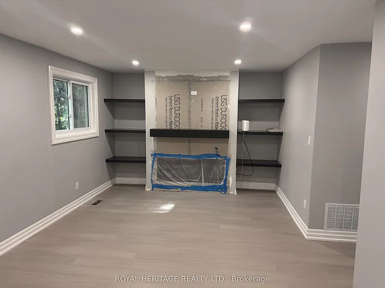 286 Lorindale Dr #B — Photo 8