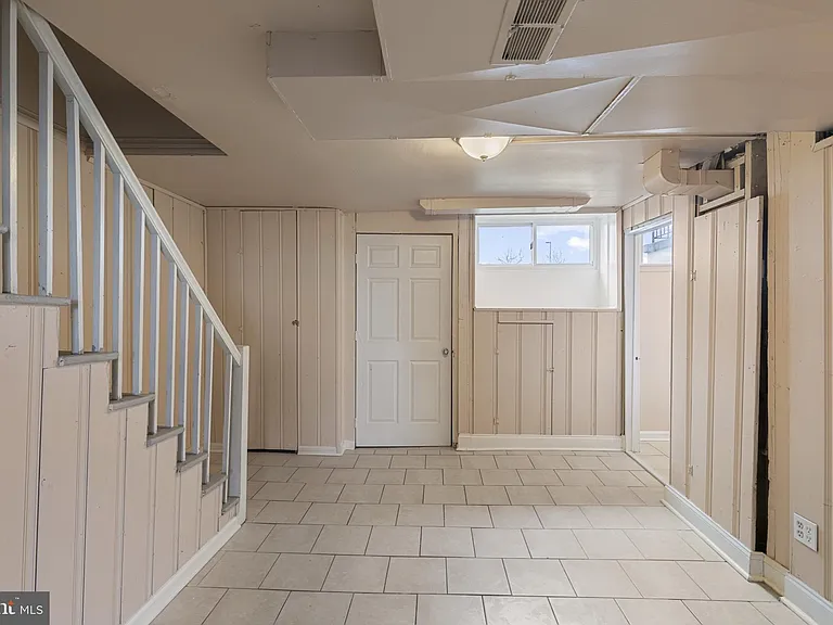 3902 Erdman Ave #1 — Photo 6