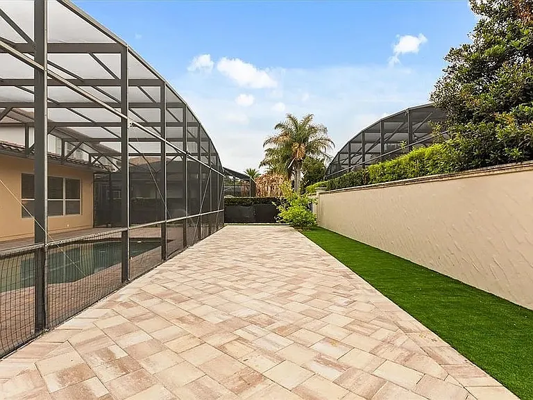 7231 Sangalla Dr — Photo 9