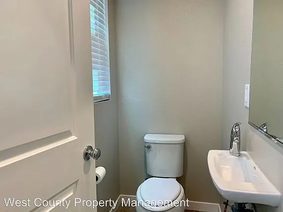 984 Brunello Dr — Photo 6